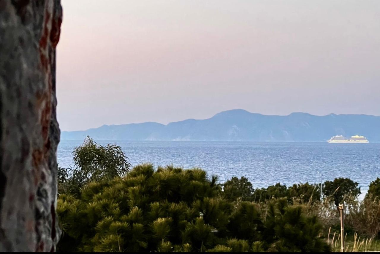 Odyssea Top View & Hot Jacuzzi Front Beach Kremastí Екстериор снимка